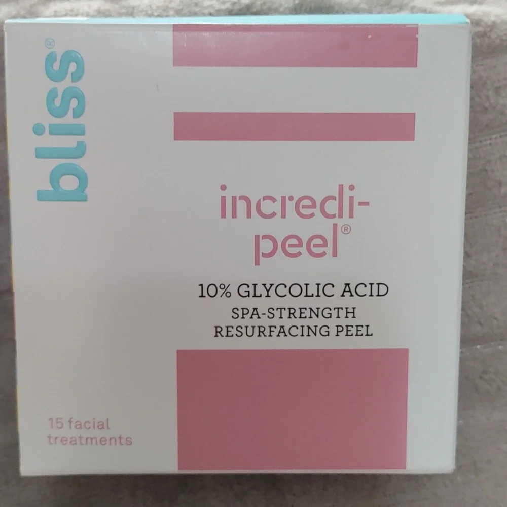 Bliss Blush Pink Peel-Off Mask & Incredi-Peel Set - Picture 5 of 6